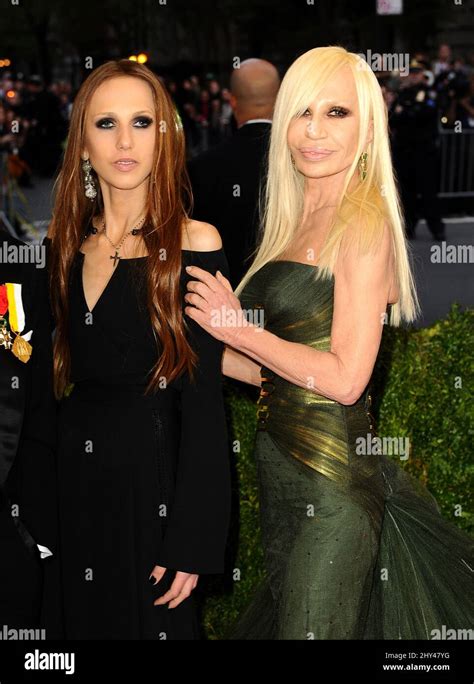 allegra versace antes y despues|allegra heiress.